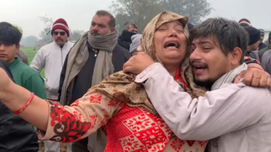 Photo of  जम्मू: ट्रांसफॉर्मर पर चार घंटे पड़ा रहा शव, बिजली के टूटे तार ने ली जान