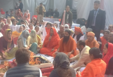 Photo of बाबा रामदेव पहुंचे डावला गांव, रामचंद्र पहलवान के निधन पर दी श्रद्धांजलि; बाबा बालकनाथ भी साथ