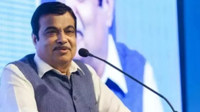 Photo of सड़क हादसों पर लगेगी लगाम: गडकरी ने पेश की वाहनों के बीच ‘वायरलेस संवाद’ तकनीक