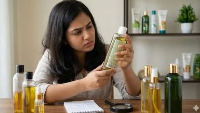 Photo of कहीं आपका Hair Oil ही तो नहीं बन रहा बाल झड़ने की वजह? 