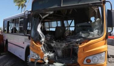 Photo of पन्ना में बड़ा सड़क हादसा: नागपुर जा रही बस डंपर से भिड़ी, तीस से अधिक यात्री घायल