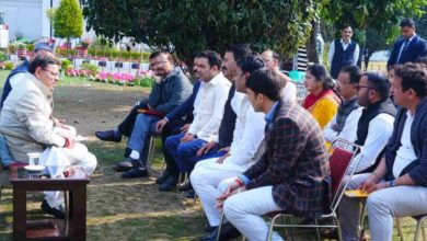 Photo of सरकारी कार्यालयों की सुरक्षा के लिए बनेगी एसओपी, मारपीट प्रकरण के बाद सीएम धामी ने दिए निर्देश