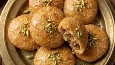 Photo of घर पर ऐसे बनाएं हलवाई जैसी खस्ता मावा कचौड़ी