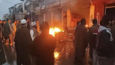 Photo of श्रीनगर में आग का कहर, 14 दुकानें और कॉटन फैक्टरी राख