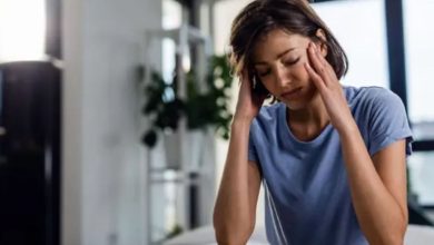 Photo of डिलीवरी के बाद सिरदर्द हो सकता है पोस्टपार्टम माइग्रेन का संकेत