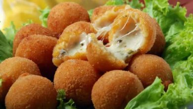Photo of बाहर से क्रिस्पी, अंदर से चीजी, घर पर ऐसे बनाएं परफेक्ट गार्लिक चिकन चीज बॉल्स