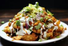 Photo of घर पर मिनटों में बनाएं स्ट्रीट स्टाइल दही समोसा चाट, बस नोट कर लें यह आसान रेसिपी