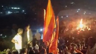 Photo of शिवाजी महाराज की जयंती पर शिवनेरी किले में भारी भीड़ से टूटी रेलिंग