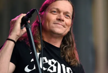 Photo of  कैंसर से जंग हारे 3 Doors Down के लीड सिंगर, 47 की उम्र में दुनिया को कहा अलविदा
