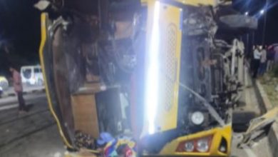 Photo of अजमेर में भीषण सड़क हादसा: डिवाइडर से टकराकर पलटी स्लीपर बस