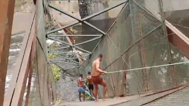 Photo of दिल्ली में बड़ा हादसा: रूप नगर में नाले पर बना फुटओवर ब्रिज ढहा