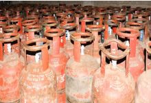 Photo of एलपीजी किल्लत पर सरकार ने बनाया नया फॉर्मूला, आठ श्रेणियों में बंटेगा काॅमर्शियल सिलिंडर