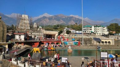 Photo of देवी का आशीर्वाद लेने पहुंचे चामुंडा देवी मंदिर, नवरात्र में होती है खास रौनक