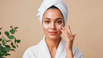 Photo of चेहरे पर जलन, रेडनेस और ब्रेकआउट्स? ये इशारे बताते हैं कि स्किनकेयर प्रोडक्ट्स बदलने का आ गया है समय