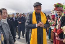 Photo of पहली बार लद्दाख पहुंचे भारत के मुख्य न्यायाधीश, लेह और कारगिल में करेंगे न्यायालय परिसरों का उद्घाटन