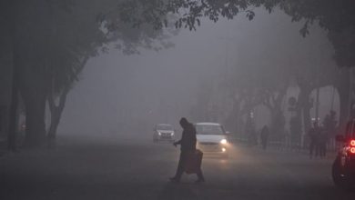 Photo of मार्च में धुंध होने से दिल्ली में थमी वाहनों की रफ्तार, मौसम विभाग ने कहा- होता रहा है ऐसा