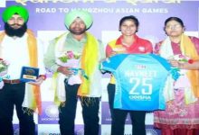 Photo of हरियाणा के लिए गौरव का पल, नवनीत कौर ‘प्लेयर ऑफ द ईयर’ पुरस्कार से सम्मानित