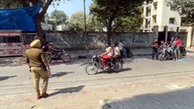 Photo of होली के जश्न के बीच पुलिस की सख्त कार्रवाई, कई वाहन किए जब्त, काटे चालान