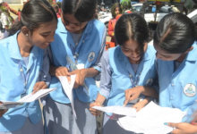 Photo of यूपी बोर्ड : 2.87 लाख ने छोड़ी परीक्षा, 12 जिलों के 16 केंद्रों पर मिली नकल की शिकायत