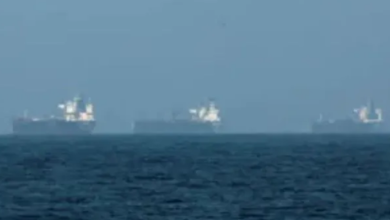 Photo of मिडिल ईस्ट में फंसे भारतीय जहाज की सुरक्षित वापसी