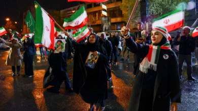 Photo of ईरान में आसमान पर महंगाई, इराक जाकर सामान खरीद रहे लोग