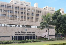 Photo of क्यूएस व‌र्ल्ड यूनिवर्सिटी की रैंकिंग में भारतीय संस्थानों ने फहराया परचम