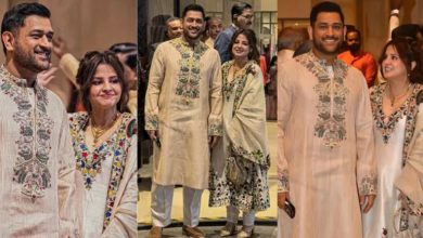 Photo of अर्जुन तेंदुलकर की शादी में छाए एमएस धोनी और साक्षी, रॉयल लुक से लूटी महफिल