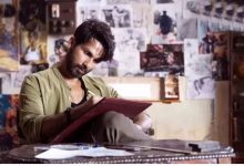 Photo of Farzi 2 से शाहिद कपूर ने फैंस को दी गुड न्यूज, अमेजन प्राइम पर तूफान लाने के लिए तैयार एक्टर