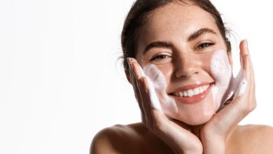 Photo of  आप भी ऐसे धोते हैं चेहरा? ये 5 आदतें त्वचा को तेजी से खराब कर सकती हैं