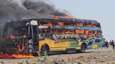 Photo of बारातियों से भरी बस में लगी भीषण आग, 60 लोग थे सवार, मची अफरा-तफरी
