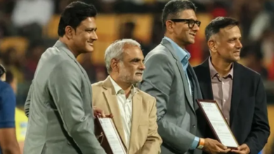 Photo of RCB vs CSK मैच से पहले अनिल कुंबले और राहुल द्रविड़ को मिला खास सम्मान