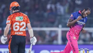 Photo of आईपीएल मैचों के लंबा चलने पर बीसीसीआई बरते सख्ती: सुनील गावस्कर