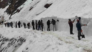 Photo of केदारनाथ: पैदल यात्रा मार्ग पर बर्फ हटाने का काम 80% पूरा