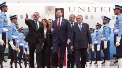 Photo of इस्लामाबाद में शुरू हुई शांति वार्ता, शहबाज शरीफ से मिले जेडी वेंस