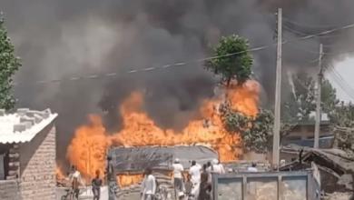 Photo of ताजेवाला गांव में भीषण आग, दो छान जलकर राख; तेज हवा से एकदम फैल गई आग