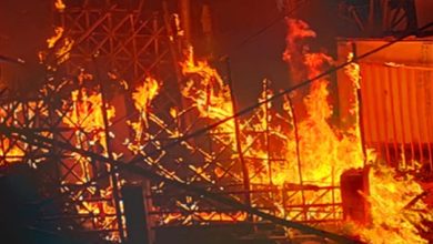 Photo of कन्नौज: ट्रांसफार्मर में लगी भीषण आग, पास बना होटल जलकर राख