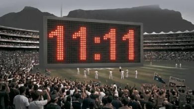 Photo of क्रिकेट में ’11:11′ का चमत्कार! बीच मैच जब दर्शक एक पैर पर खड़े होने पर हुए थे मजबूर