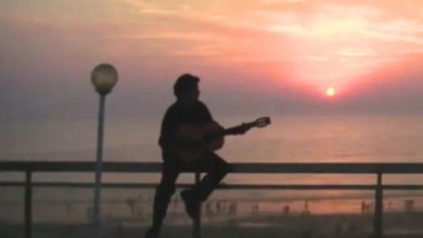 Photo of 90s की ब्लॉकबस्टर फिल्म से बना स्टार, सलमान-शाह रुख पर पड़ा था भारी