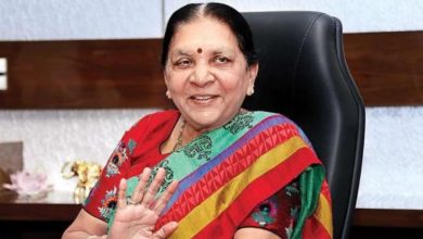 Photo of रायबरेली के रेल कोच फैक्टरी पहुंचीं राज्यपाल आनंदीबेन पटेल