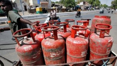 Photo of 49.8 लाख एलपीजी सिलिंडर एक दिन में वितरित, 98 प्रतिशत ऑनलाइन बुकिंग