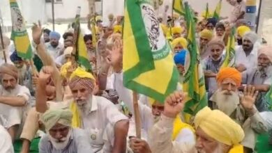 Photo of बिजली कटौती से परेशान किसानों ने पावरकॉम ऑफिस के बाहर प्रदर्शन