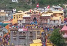 Photo of  स्क्रीनिंग से बच रहे श्रद्धालु, बदरीनाथ धाम पहुंचने पर बिगड़ रही तबीयत