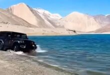 Photo of पेंगोंग झील में स्टंट पड़ा भारी: ऑफ-रोडिंग करने वालों पर कार्रवाई