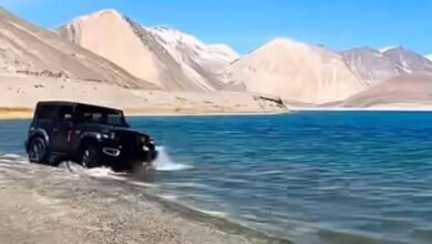 Photo of पेंगोंग झील में स्टंट पड़ा भारी: ऑफ-रोडिंग करने वालों पर कार्रवाई