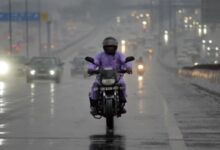 Photo of सुबह-सुबह दिल्ली में झमाझम बारिश से लुढ़का पारा, IMD ने येलो अलर्ट किया जारी