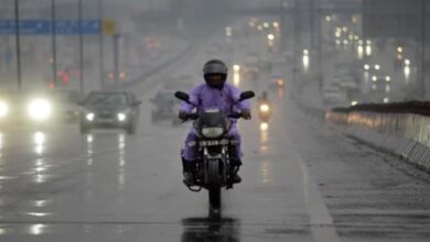 Photo of सुबह-सुबह दिल्ली में झमाझम बारिश से लुढ़का पारा, IMD ने येलो अलर्ट किया जारी