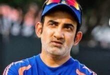 Photo of आयरलैंड के हाथों शर्मनाक हार के बाद कोच गंभीर पर भड़के संजय मांजरेकर