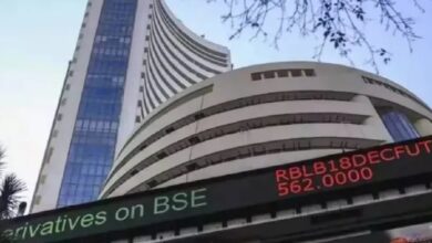 Photo of शेयर बाजार सपाट बंद: RBI के रेपो रेट फैसले पर टिकी निगाहें