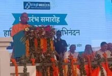 Photo of ‘एक जिला, एक मेडिकल कॉलेज’ मॉडल पर जोर, गोरखपुर में सीएम योगी ने गिनाईं स्वास्थ्य क्षेत्र की उपलब्धियां