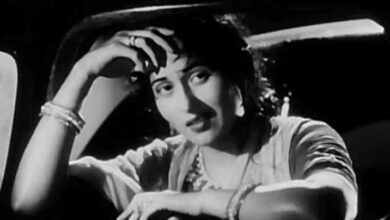 Photo of 68 साल पुराना Kishore Kumar का रोमांटिक गाना गर्लफ्रेंड को झट से कर देगा खुश